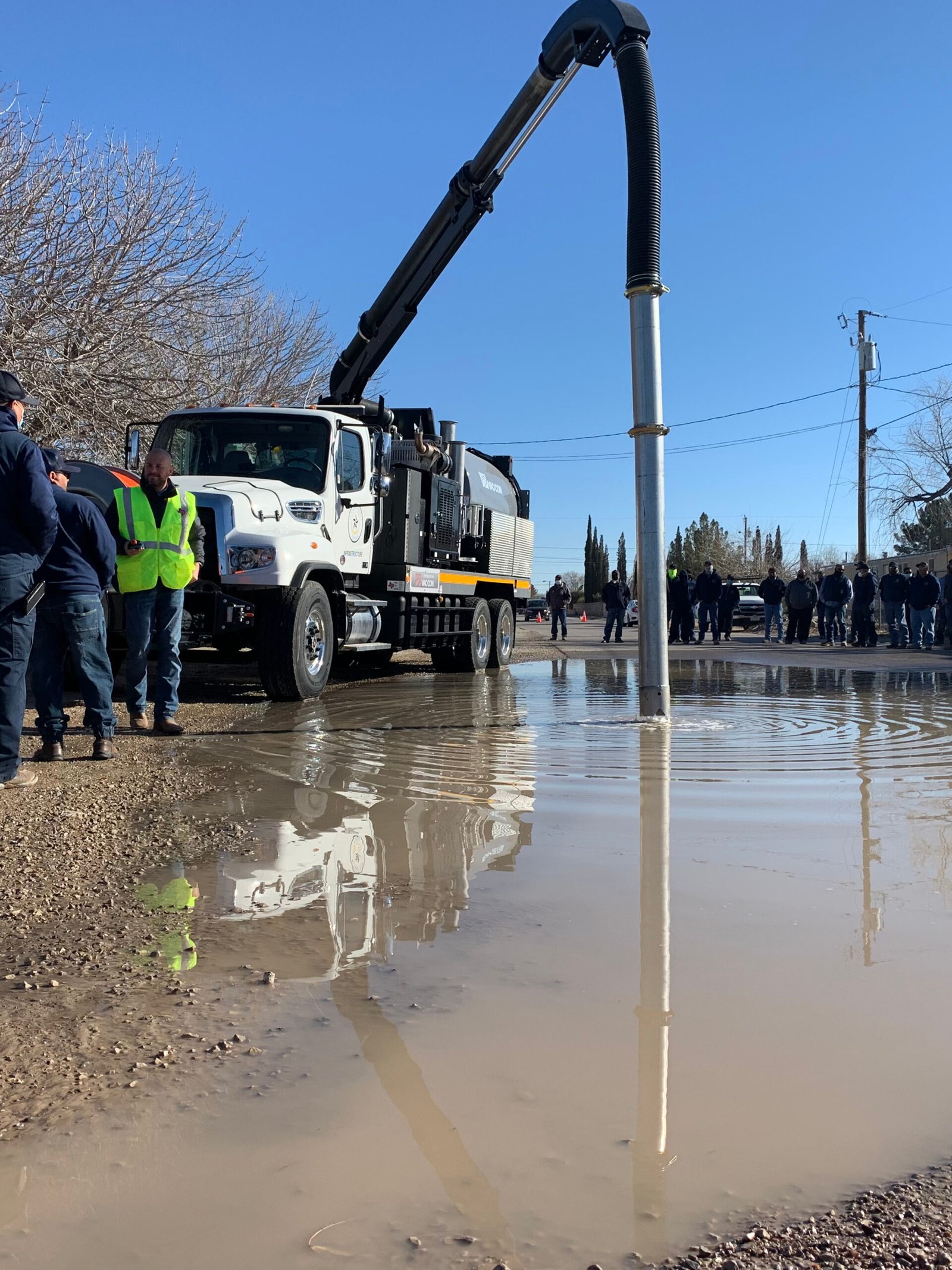 supply water