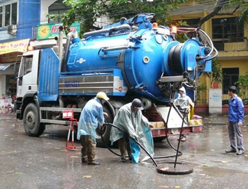 Sewage Tank Cleaning